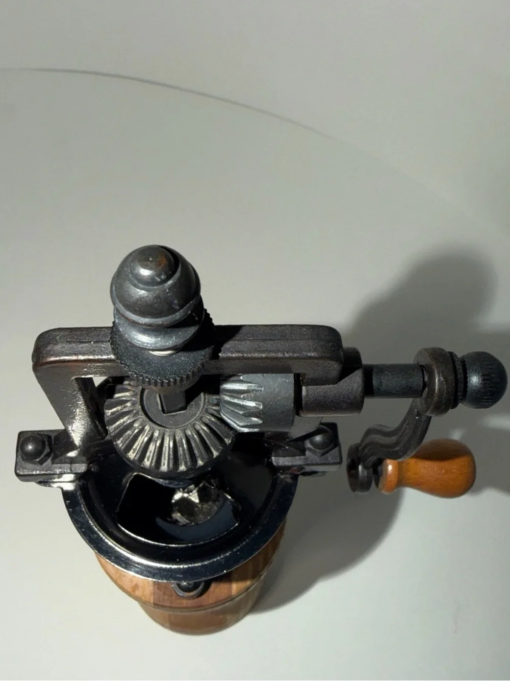 Wood and Metal Manual Pepper Mill Grinder - Natural Wood